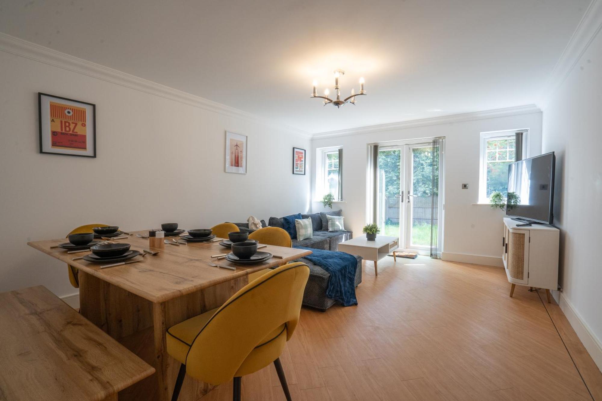 Emirates House, Luxe 5 Bed, With King Sized Beds, Next To Aiport & Nec, Jlr 5 Mins Villa Marston Green Dış mekan fotoğraf